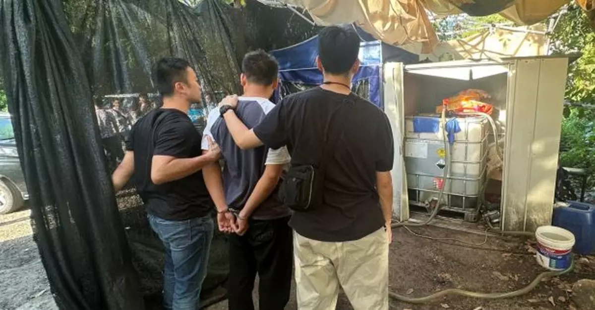 警方搗破懷疑非法油站檢獲懷疑走私汽油及工具　拘捕一名男子