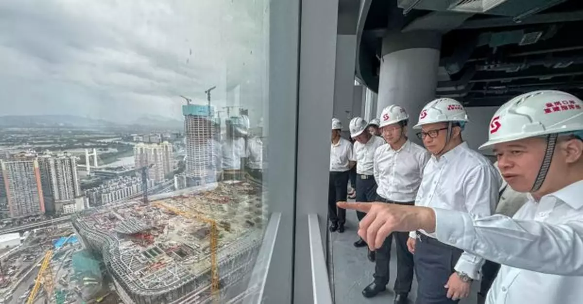 鄧炳強率跨部門團隊到深圳參與「港深口岸規劃建設工作專班」會議