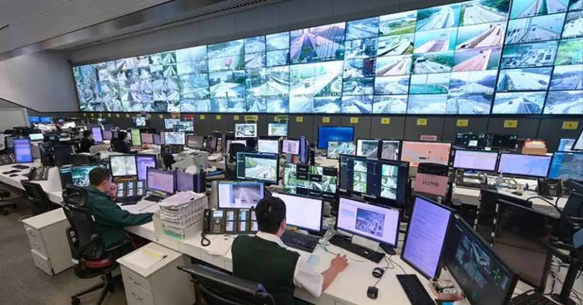 政府將提出修訂　加強規管司機駕駛時使用流動電訊裝置