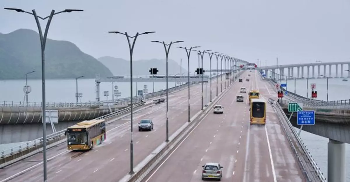 運輸署預計今明兩日過關人多車多　呼籲市民預早出行