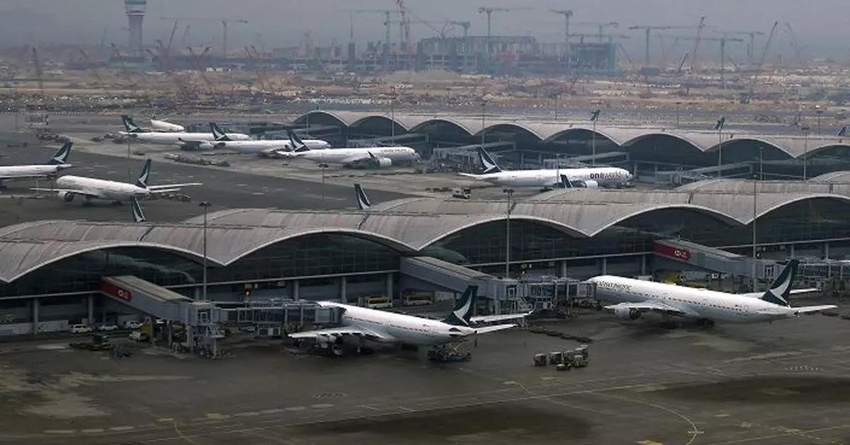 彭博消息︰「樺加沙」逼近 香港機場正考慮停飛所有客運航班36小時