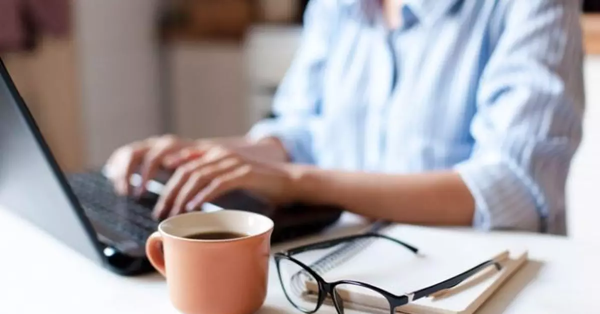 久坐傷身又折壽！澳研究揭最佳健康作息比例 籲每日不宜坐超6小時