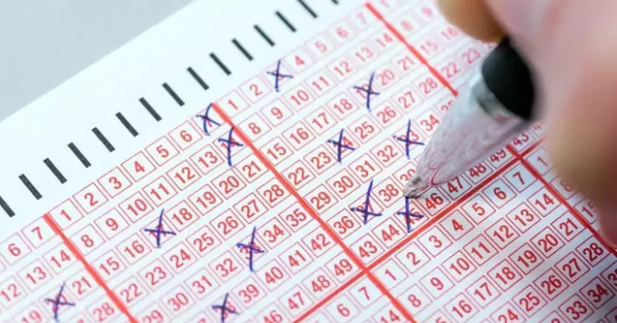 買彩票幸運中1300萬 印度農場工憂被勒索全家連夜搬屋