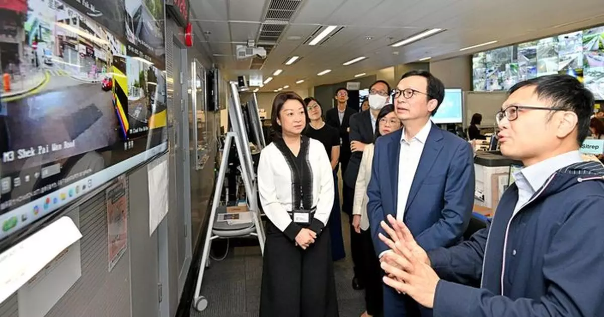 廖振新視察運輸署緊急事故交通協調中心 了解開學日交通情況