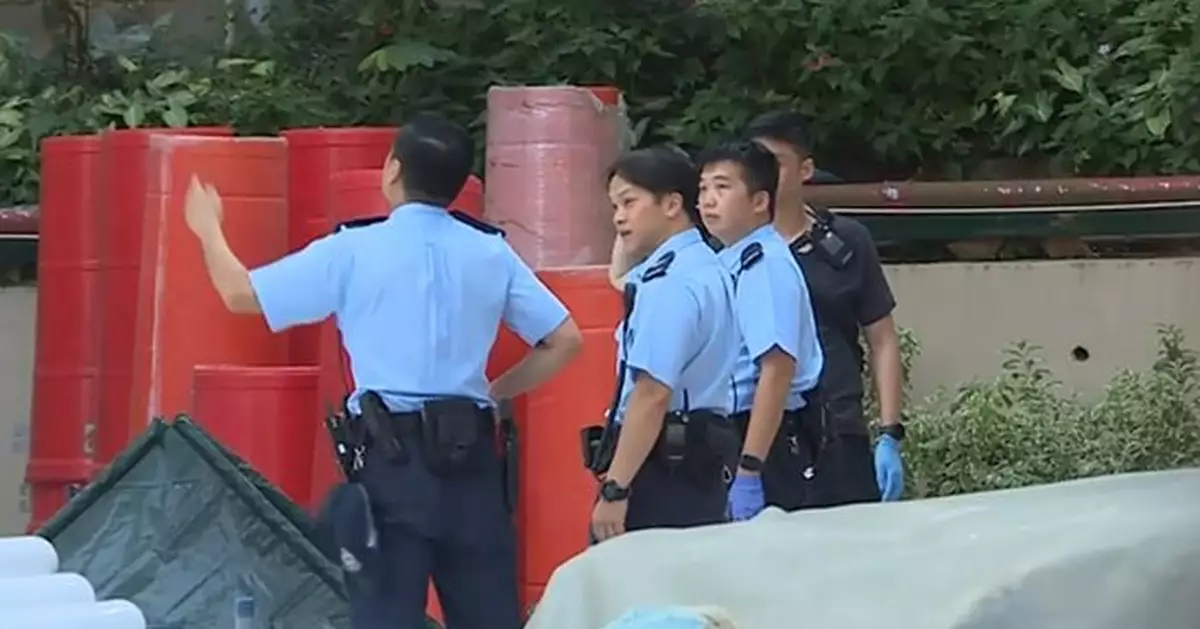 屯門怡樂花園火警一名男子墮樓亡 警列縱火案