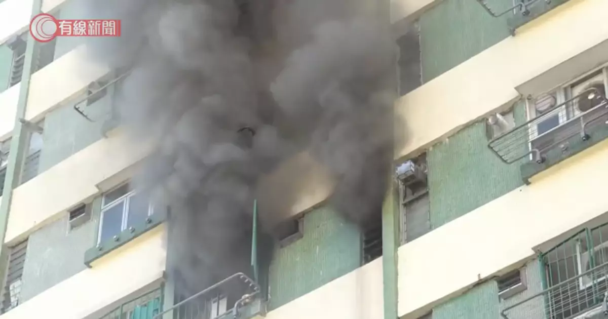 大圍美林邨火警救熄約百人自行疏散　兩長者不適送院