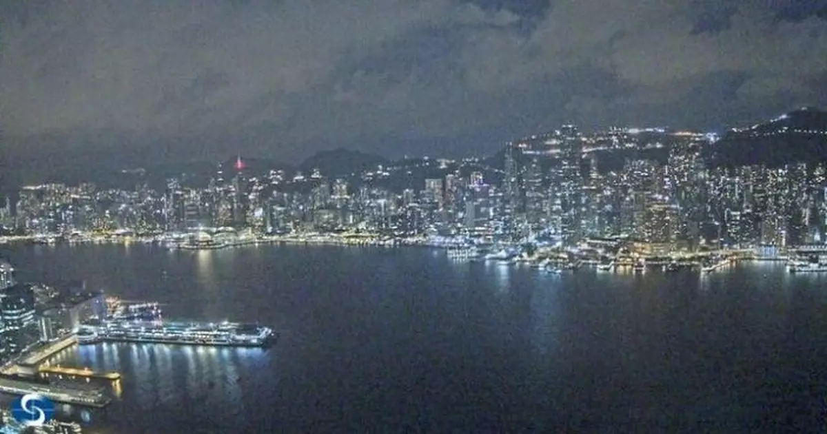 天氣 | 天文台：凌晨2時40分改發3號  評估周日晚是否需發更高信號