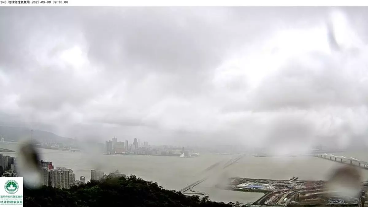 澳門改掛三號風球   公共交通陸續恢復服務