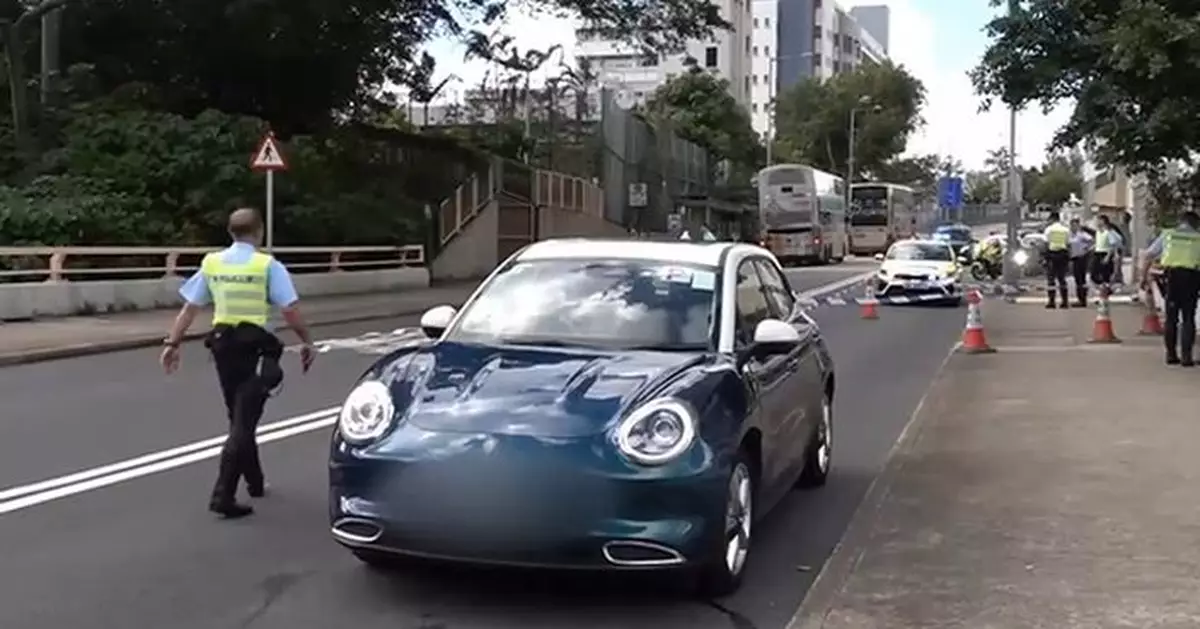 老婦與外孫利安道疑被P牌私家車撞倒 67歲女事主搶救不治　