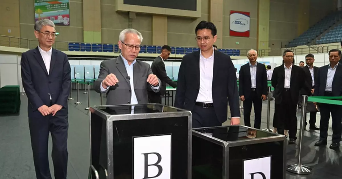 岑浩輝：有信心周日立法會選舉是依法、有序和公平公正