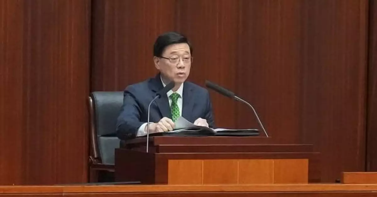 2025施政報告｜李家超重申本地就業優先 反對濫用外勞機制