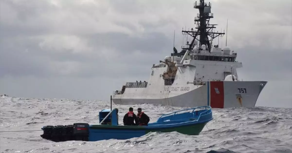 特朗普稱美軍打擊販毒船致3死