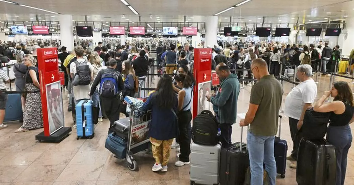 網絡攻擊癱瘓歐洲多個主要機場 登機託運大排長龍旅客滯留