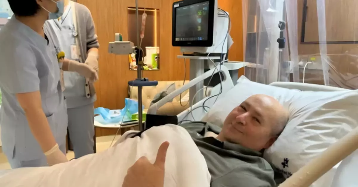 醫生判剩3年壽命　新西蘭警官上海治療後重獲新生