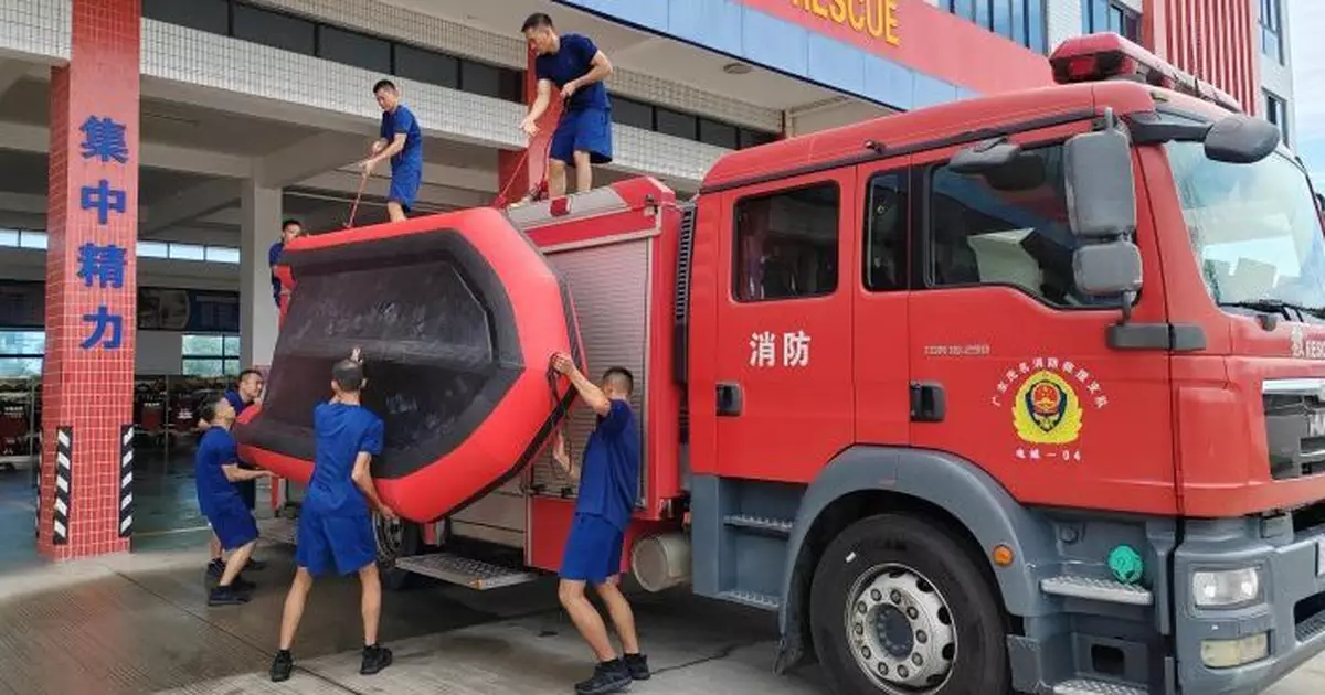 風暴樺加沙 |  中央向廣東調撥6萬件救災物資  包括帳篷折疊床等