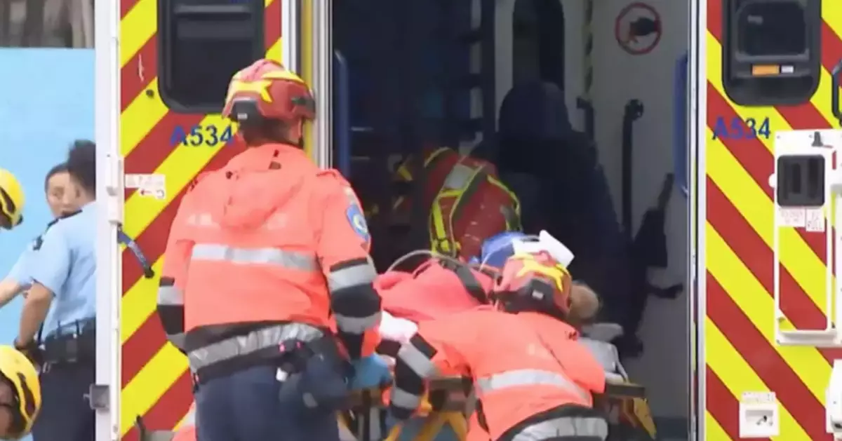 風暴樺加沙 | 市民觀浪釀墮海悲劇  拯溺專家：勿高估自己  低估大自然