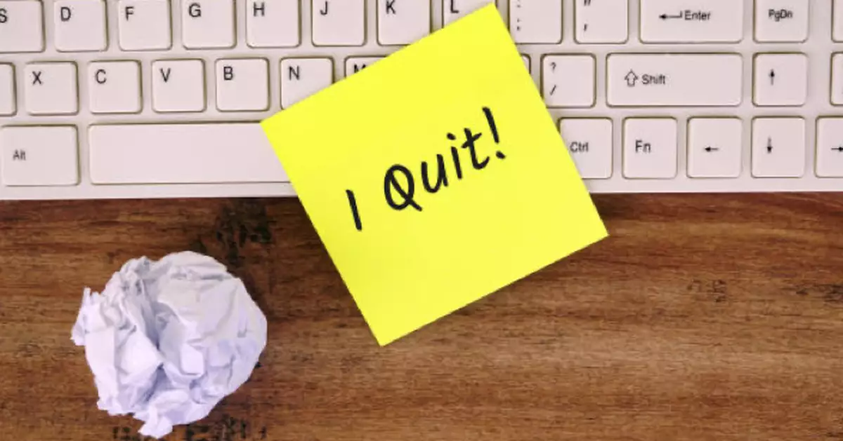 遞信辭職被羞辱「阿豬阿狗都取代到你」 港男一招反擊獲網民讚：做得好！