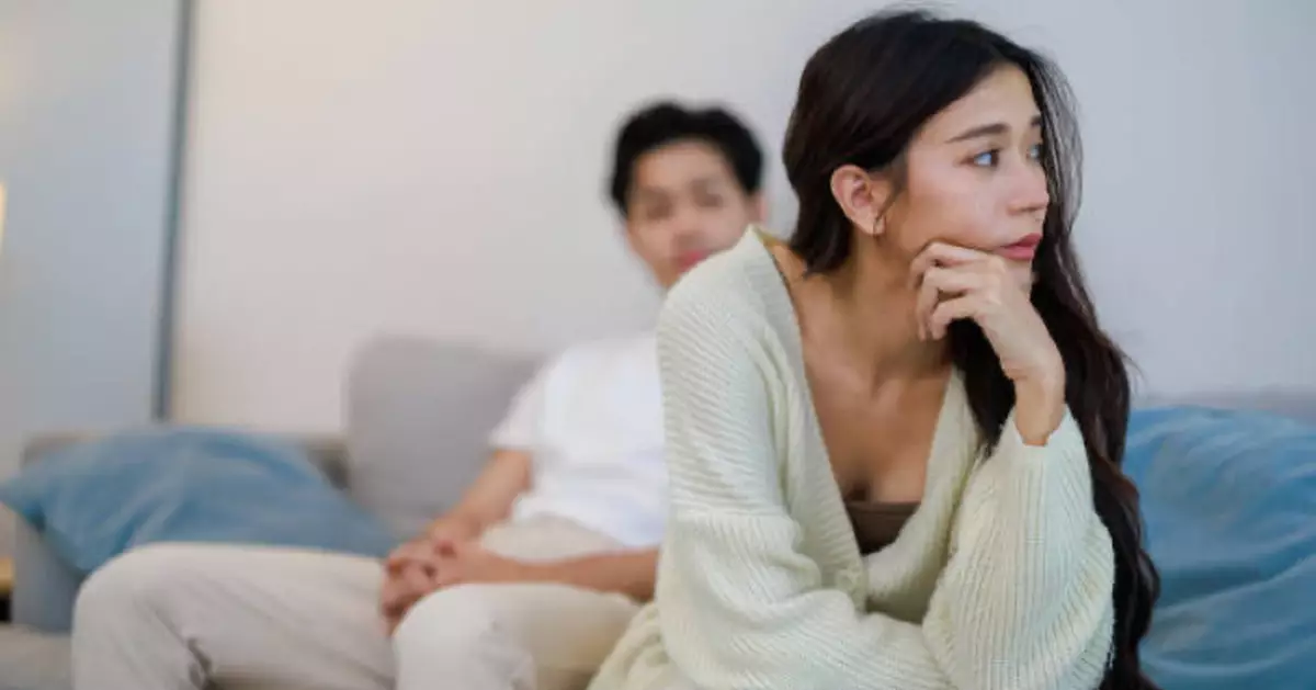 男友叫「寶貝」叫到唔記得原名？ 台女覺不被尊重 網民：他心不在此