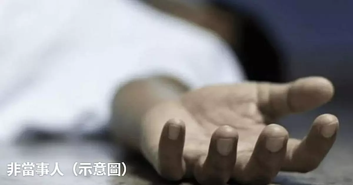 巴西男健身房臥推疑手滑遭槓鈴重砸胸口 自行起身數秒後倒地身亡