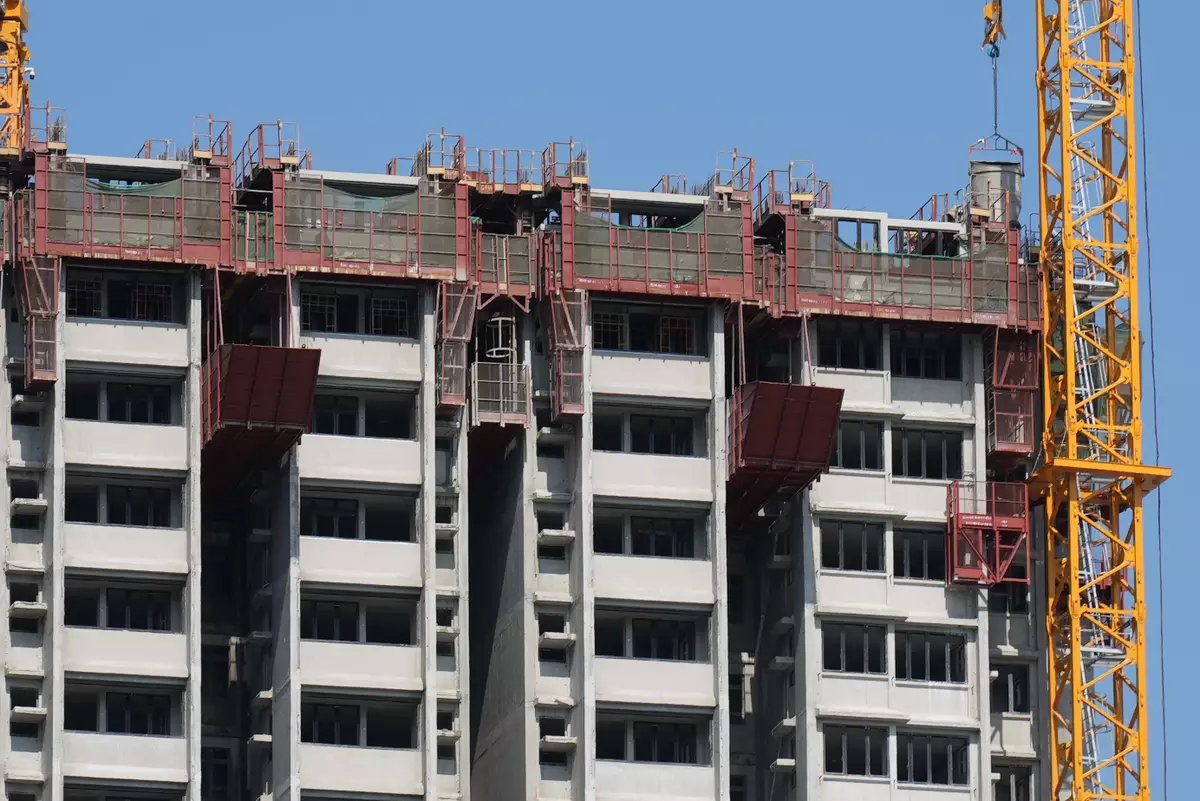 周思傑歡迎政府考慮將對工人罰則改為定額罰款3000元，認為體現政府聽取市民意見及緩解工友憂慮。資料圖片