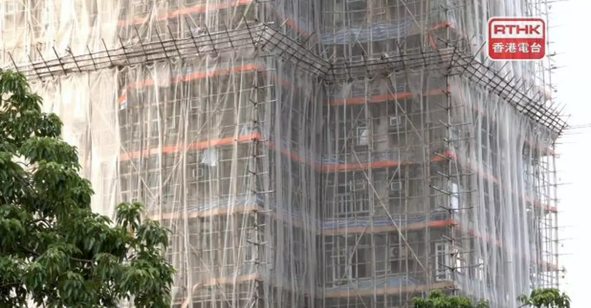 屯門怡樂花園火警約120人疏散　警列縱火案調查