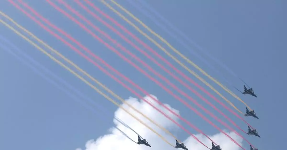 抗戰勝利80周年｜閱兵期間新型隱形戰機、無人艇、核導彈亮相