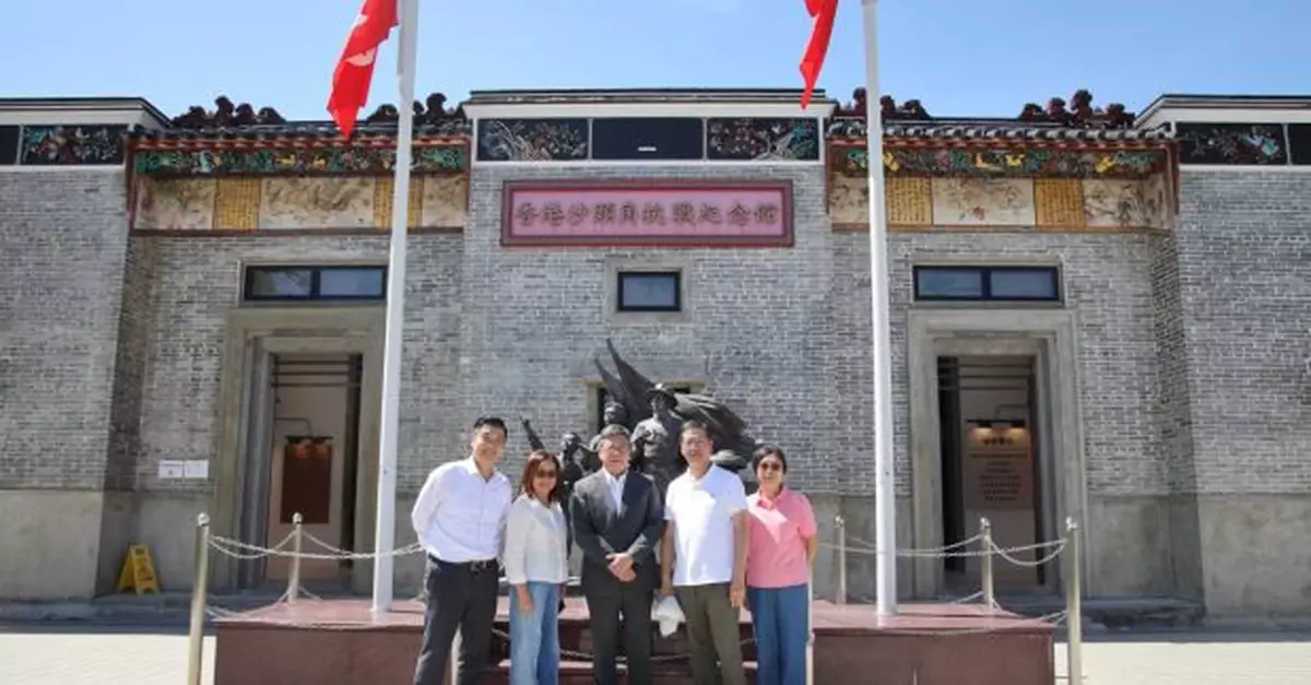 丘應樺到訪沙頭角抗戰紀念館　稱不能遺忘歷史須珍惜和平