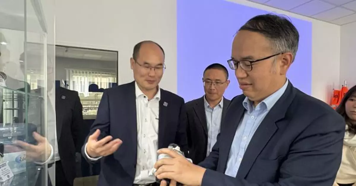 許正宇於波蘭訪問　到訪華沙證券交易所並與波蘭官員和商界會面