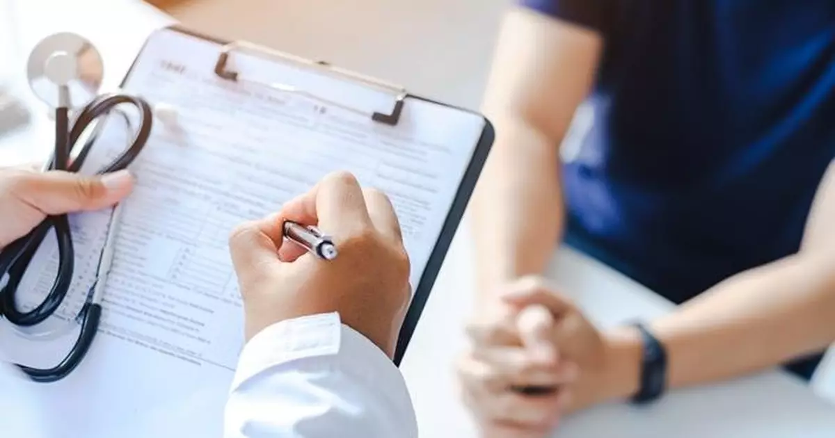 控煙10招之10｜加強戒煙服務及宣傳教育 擴大社區中西醫支援