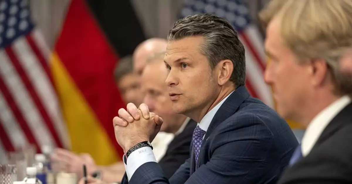 美防長稱上周五襲擊哥倫比亞反政府武裝一艘販毒船 致3人死