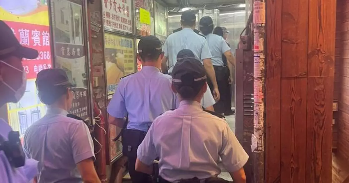 警方旺角反罪惡行動 搗破非法釣魚機賭檔拘3人