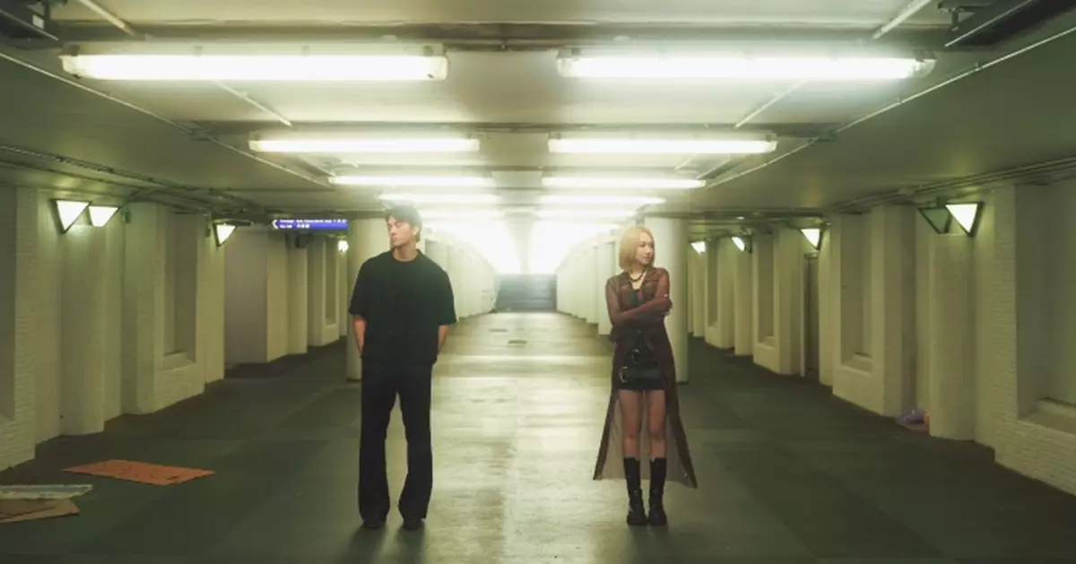 香港取景打造真實戀人縮影 RIIANA新歌MV拍足12小時