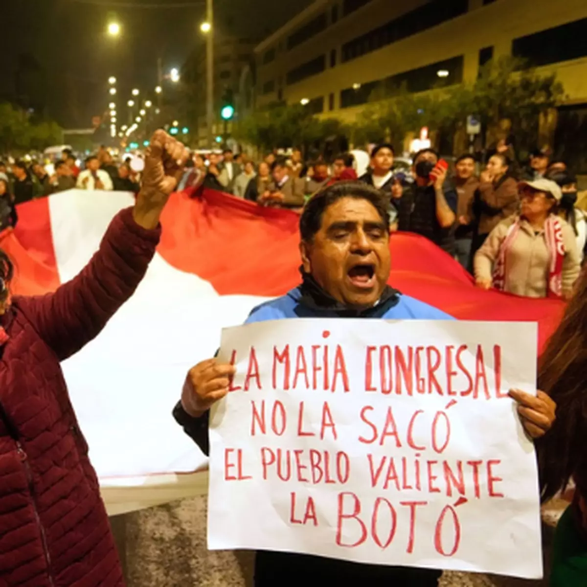 抗議活動加經濟困境雙重壓力 秘魯總統博魯阿爾特遭國會彈劾解除職務