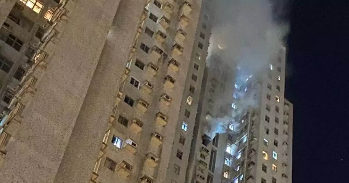 小西灣富怡花園火警5人送院 料涉拖板問題