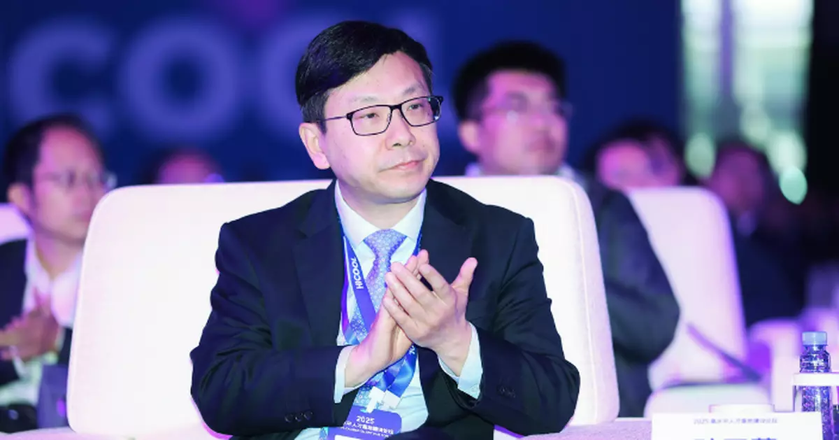 孫玉菡北京行結束 主禮創業者峰會晤北京市官員及企業代表