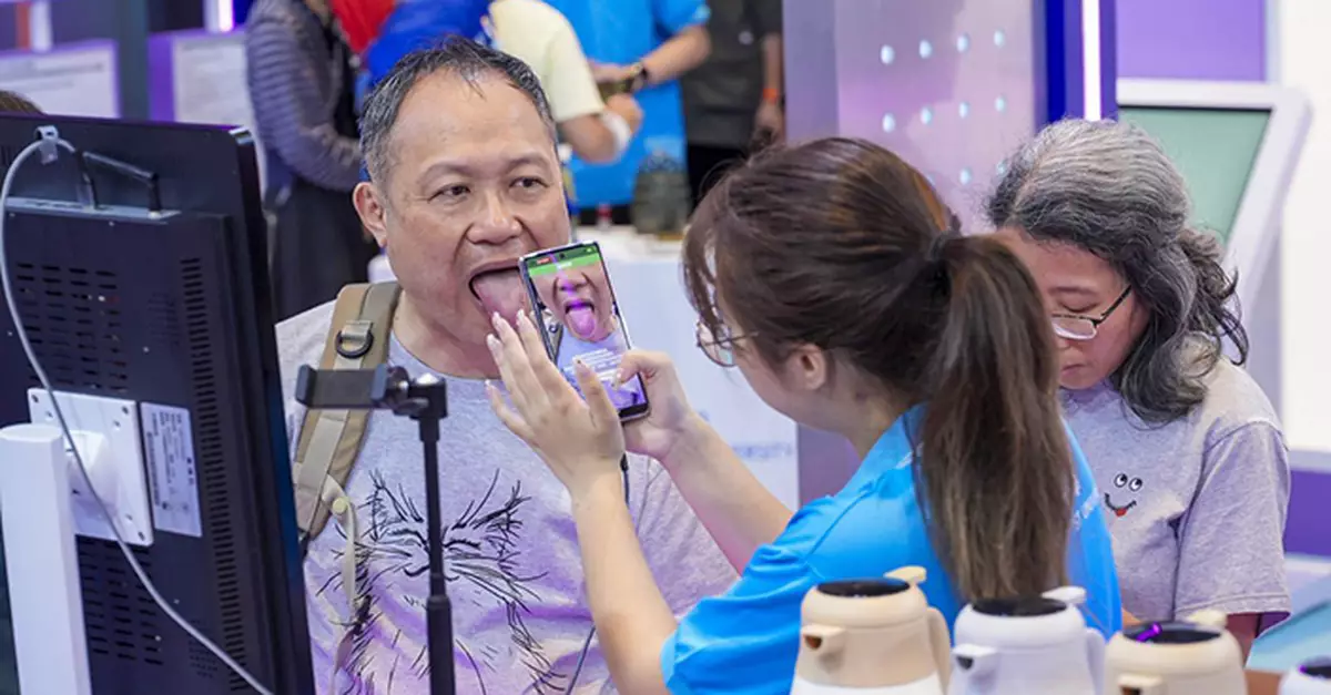 浸大推動健康及人文領域跨學科創新  「創新科技嘉年華」展示研發成果