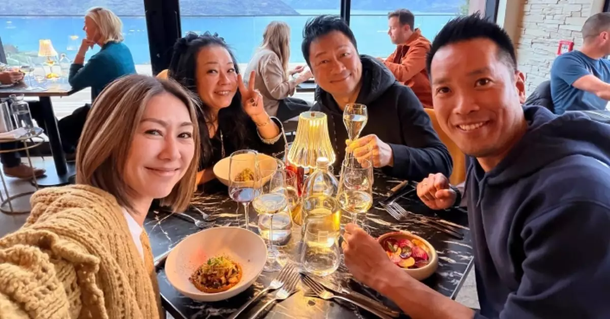 胡定欣夫妻新西蘭偶遇好友 黎耀祥太太晒合照網民錯重點？