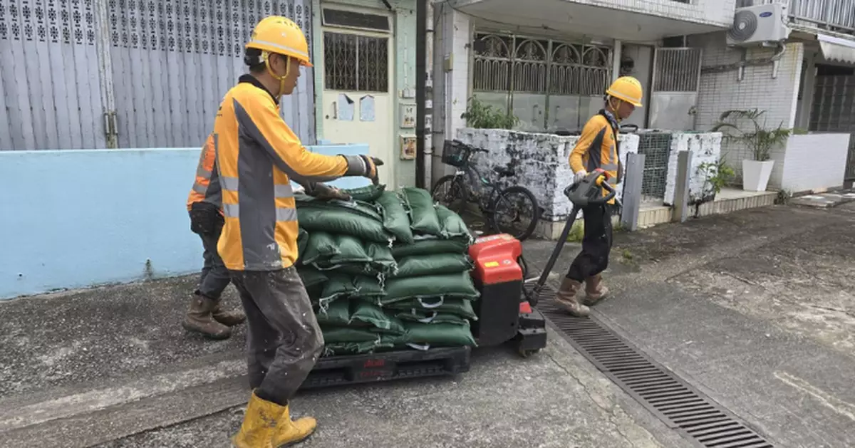 土木工程拓展署在多個低窪及當風點執行緊急應變 減淹浸影響