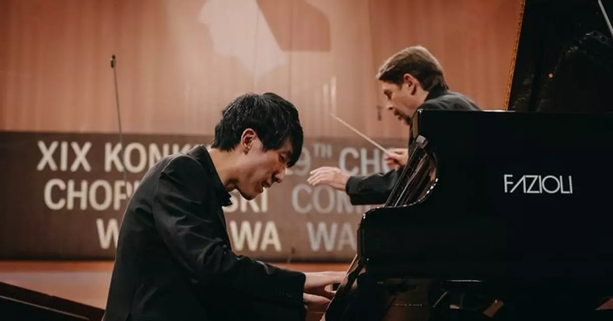 蕭邦國際鋼琴賽由美籍華人陸逸軒奪冠 中國王紫桐屈居第三