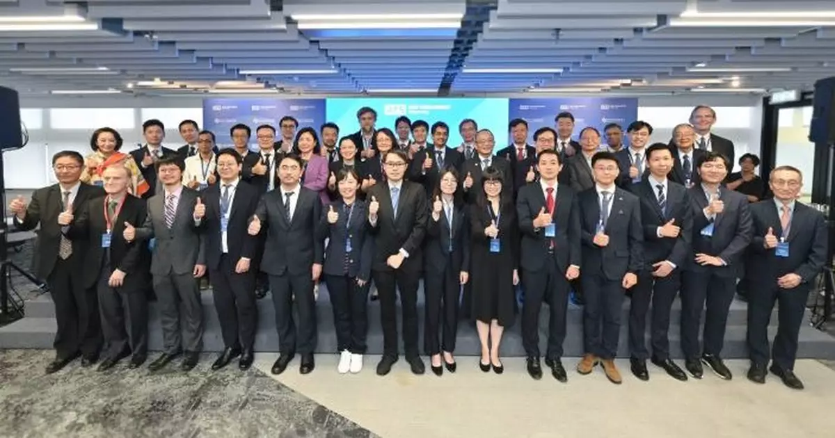 12位亞洲青年科學家獲殊榮   諾貝爾獎得主分享科研洞見