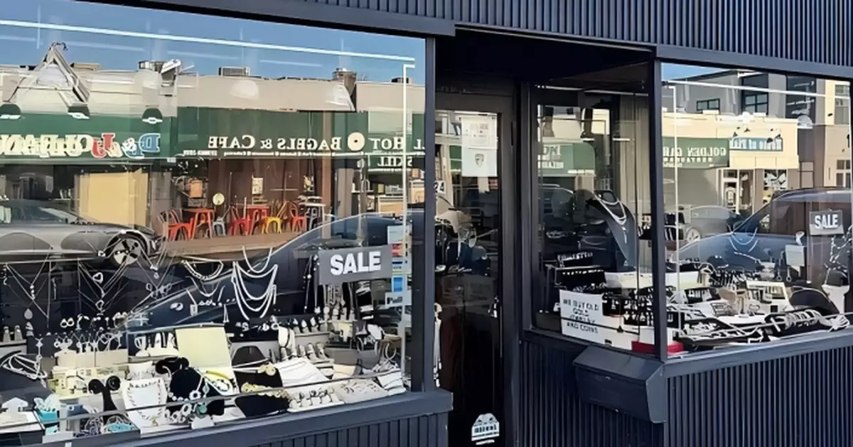 堅守店鋪60年！美101歲珠寶匠堅持日返工6天直言：持續工作是不老秘訣