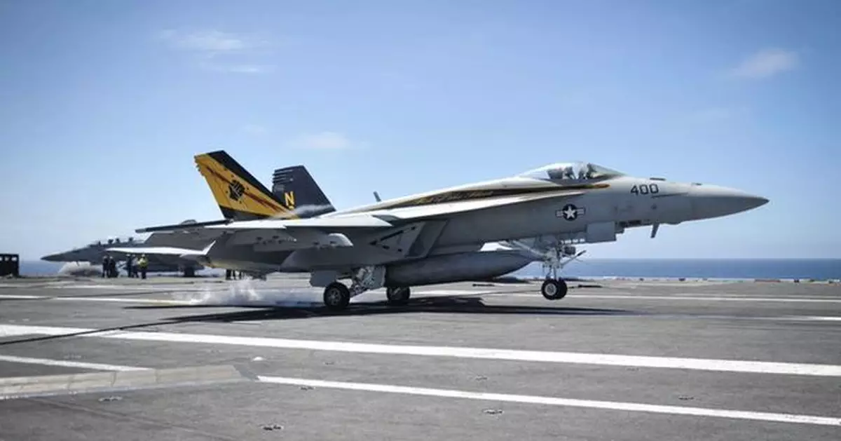 美軍一架直升機及一架戰機南海墜毁 全部機組人員獲救