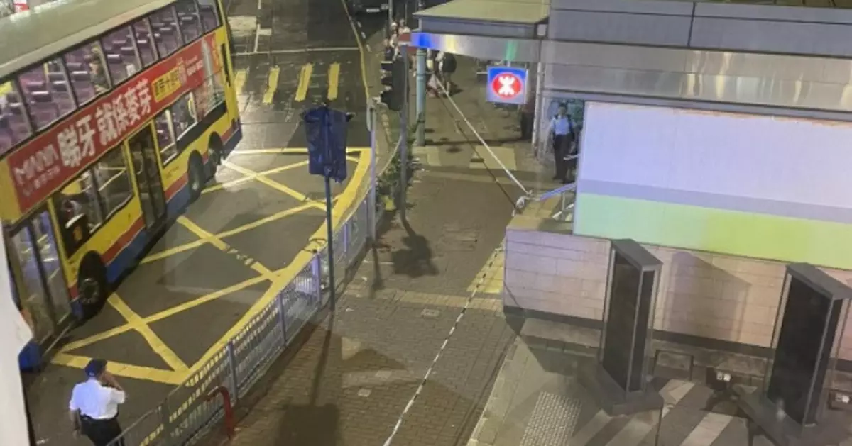 男子報稱港鐵香港大學站對開懷疑被人刺傷　B1出入口暫時關閉