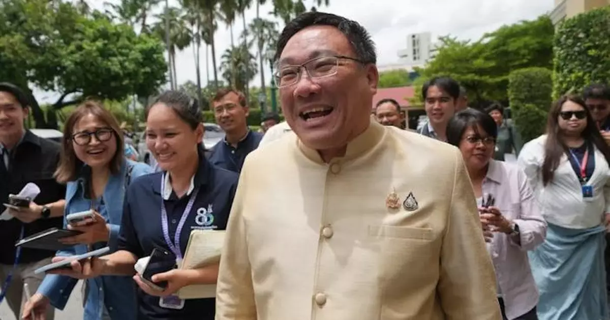 泰國前副財相朱拉汶當選為泰黨新任黨魁