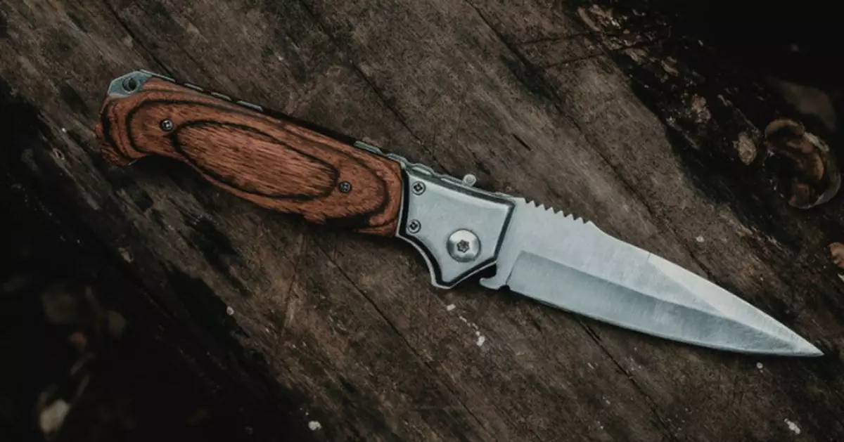 認「想殺媽媽」　札幌15歲女高中生菜刀砍母50多刀祖母目堵全程驚慌報警