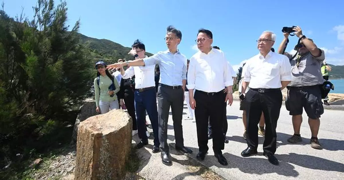 陳國基等官員到東壩巡視交通　指對頭車情況欠理想將研改善