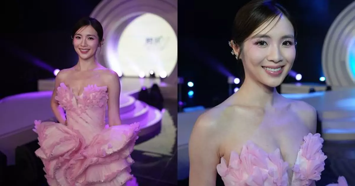 梁凱晴圓Model夢 DeepV短裙晒本錢