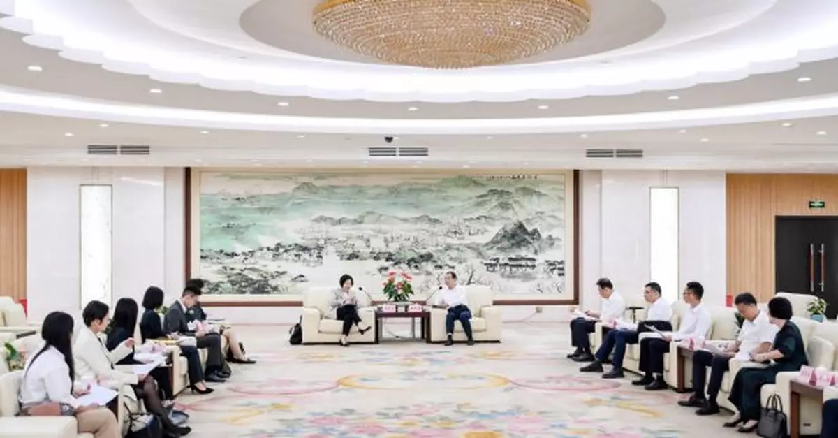 投資推廣署訪東莞向先進製造業企業推介香港出海專班服務平台