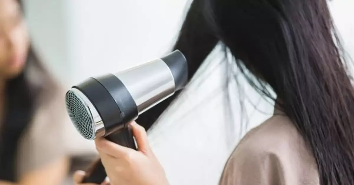 污糟過馬桶按鍵！土耳其醫生揭酒店風筒藏菌量驚人 恐致頭皮感染掉髮