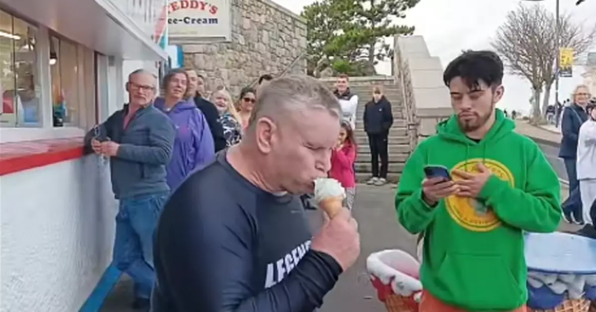 24.72秒吞成隻雪糕甜筒 美漢有望刷新世界紀錄創個人第35項壯舉